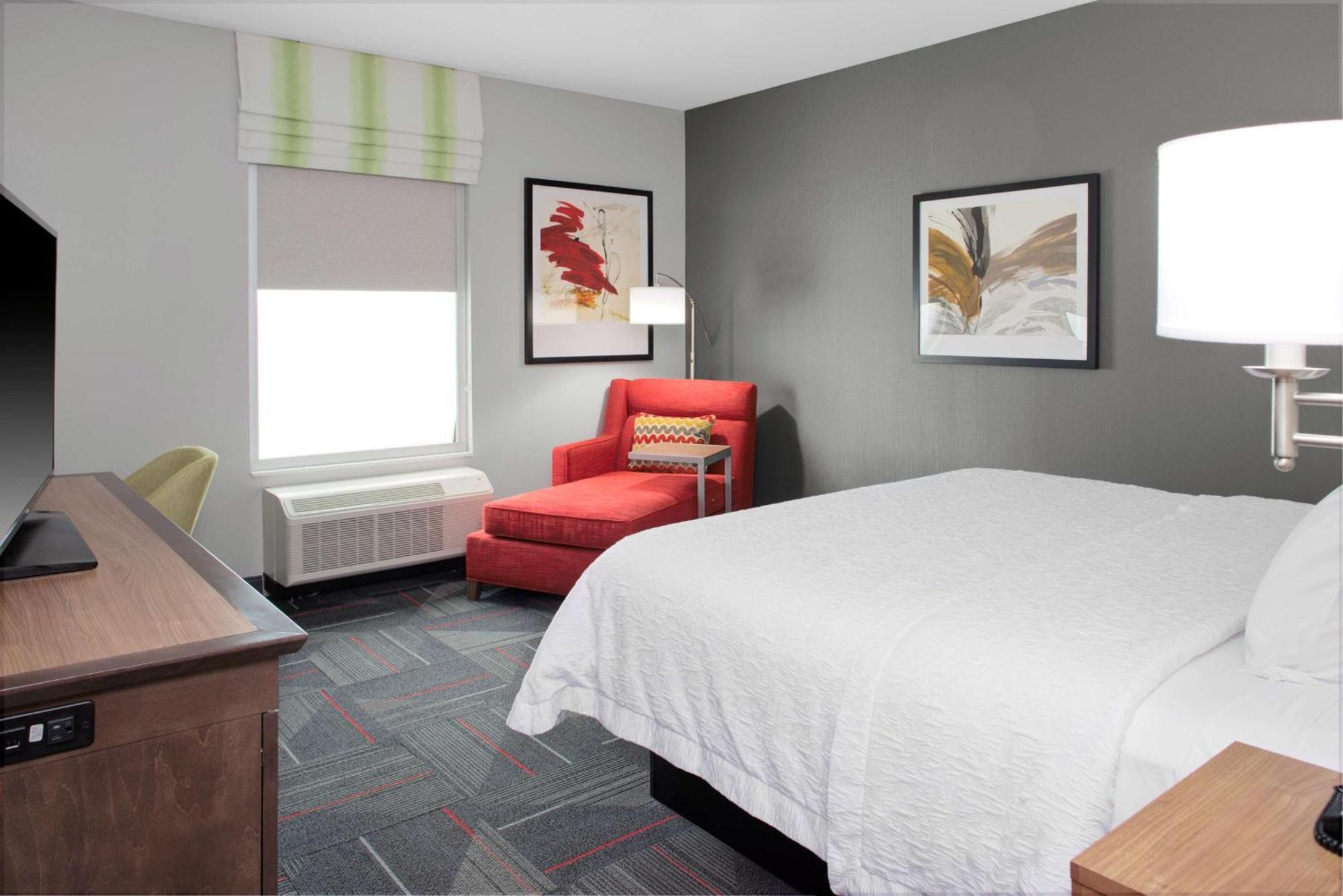 Hampton Inn & Suites Columbus Scioto Downs Exterior photo