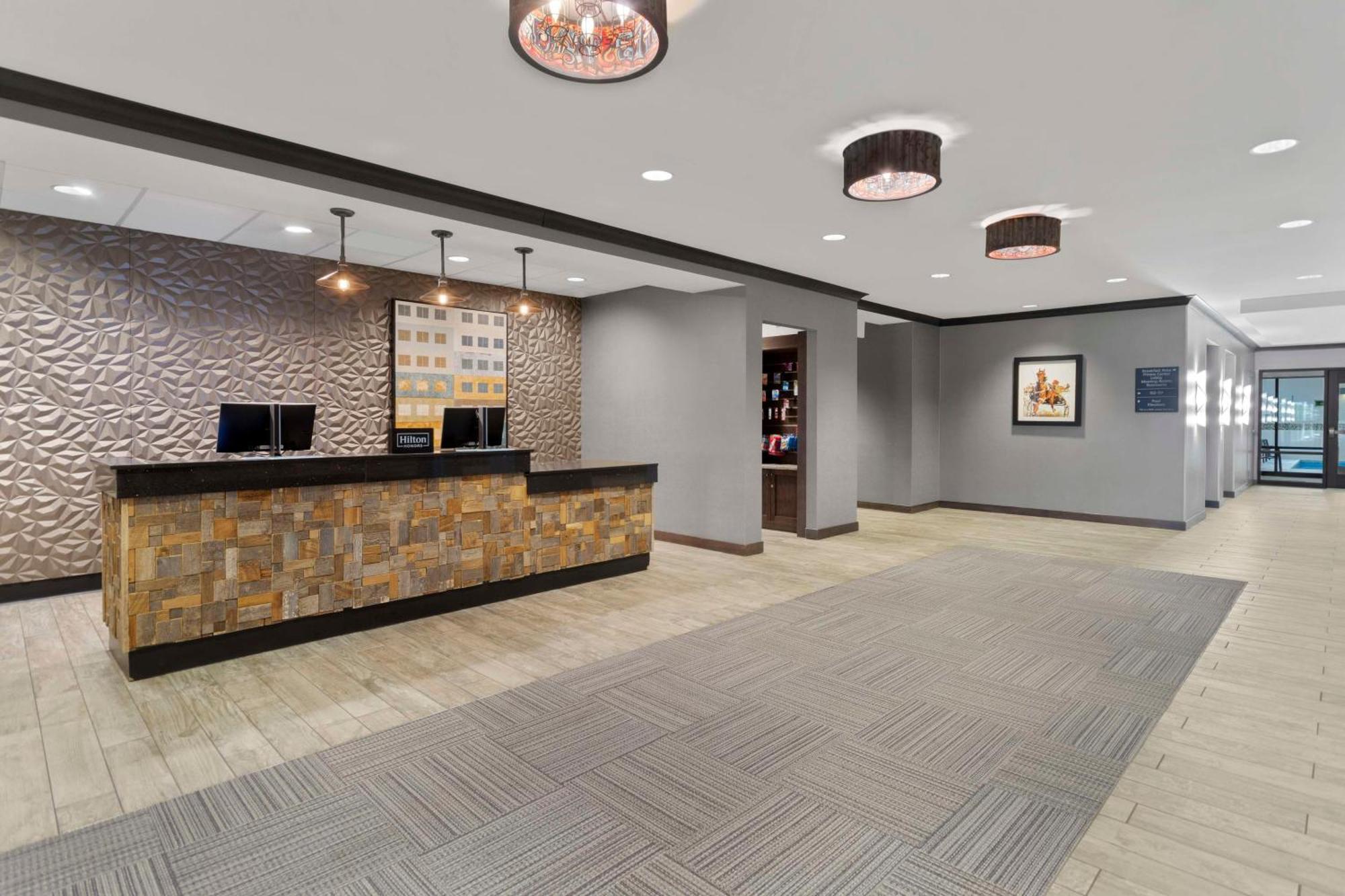 Hampton Inn & Suites Columbus Scioto Downs Exterior photo